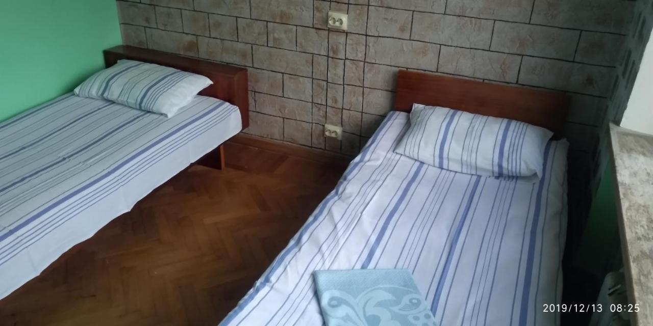 Уютная Комната Gagra Exterior foto